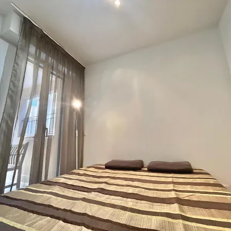 Vieux Port One Bedroom A13